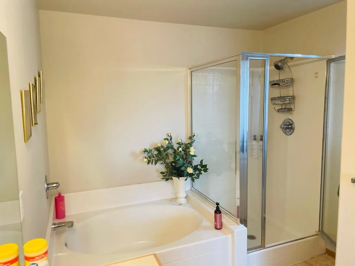 Homestay Adele House Private King Suite Portland