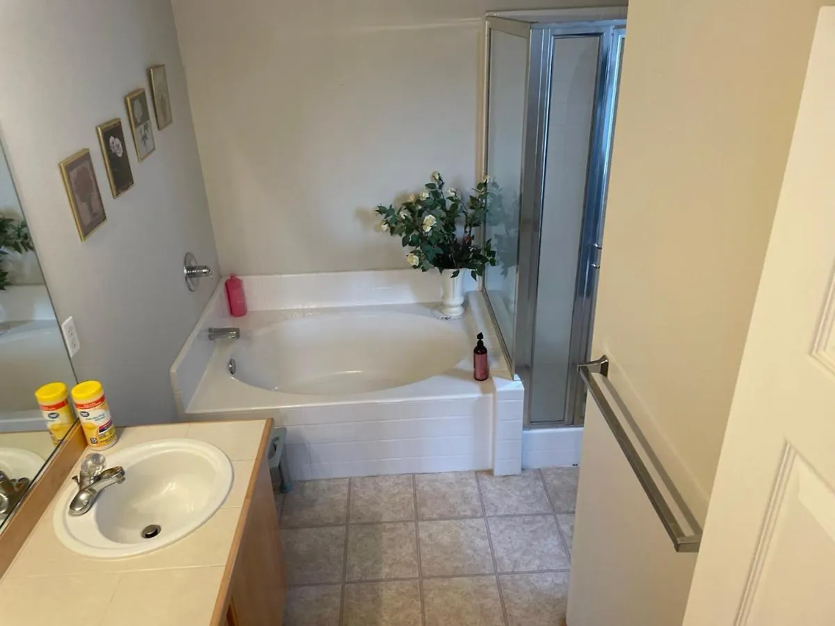 Adele House Private King Suite Portland Homestay